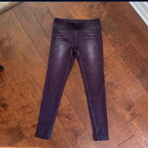 Lucy Leggings size small